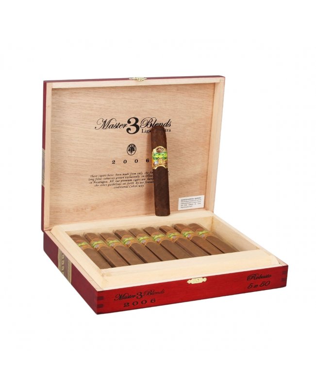 Сигара Oliva Master Blends 3 Robusto